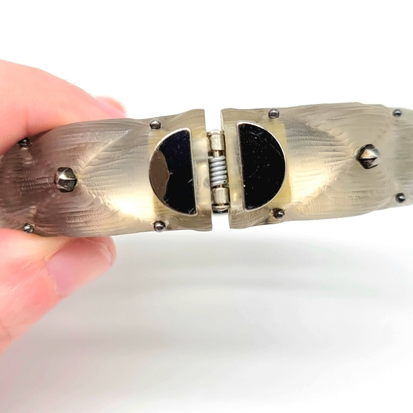 SOLDAlexis Bittar Vintage Clear Quilted Lucite Hinged Bangle Bracelet with Studs - Picture 11 of 13